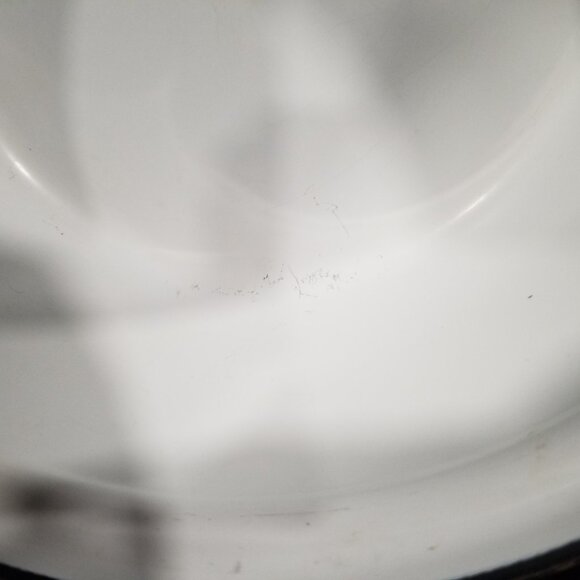 Cathrineholm 5 qt Yellow Lotus Design - Picture 2 of 5